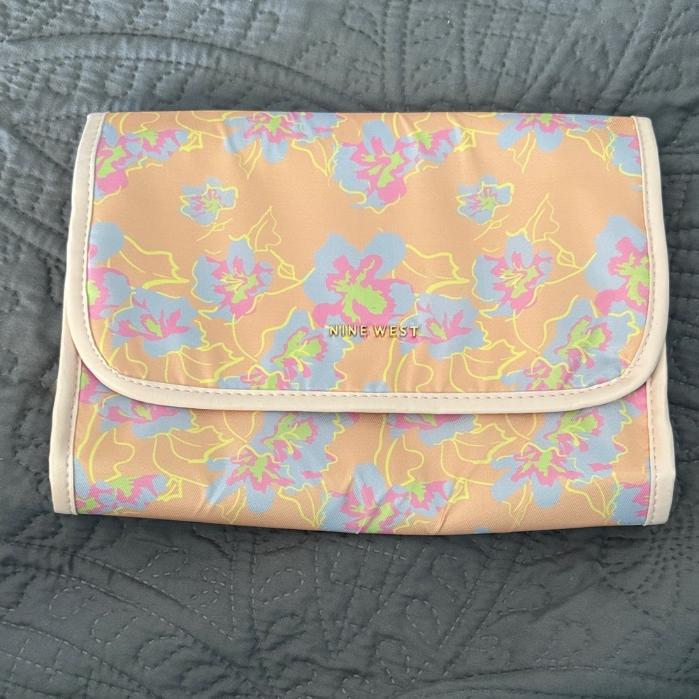 Nine West Floral travel bag